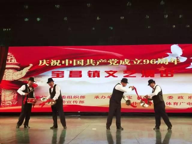 万物云:2023年半年度利润分配以股代息方案实施,发行约276.87万股代息股份